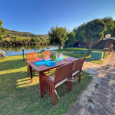 Exclusive Riverside House In The Center Of Bosa - Private Garden And Parking