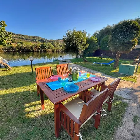 Exclusive Riverside House In The Center Of Bosa - Private Garden And Parking
