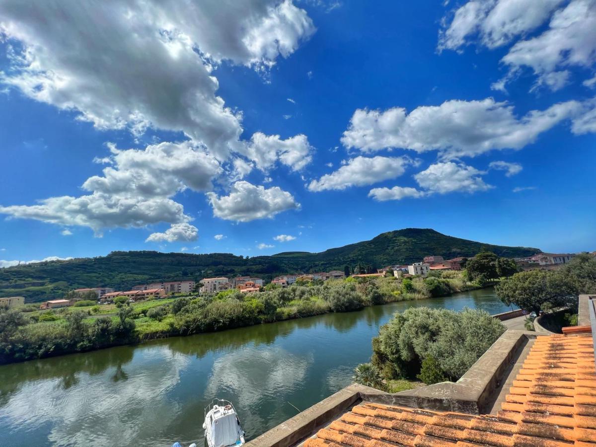 Exclusive Riverside House In The Center Of - Private Garden And Parking