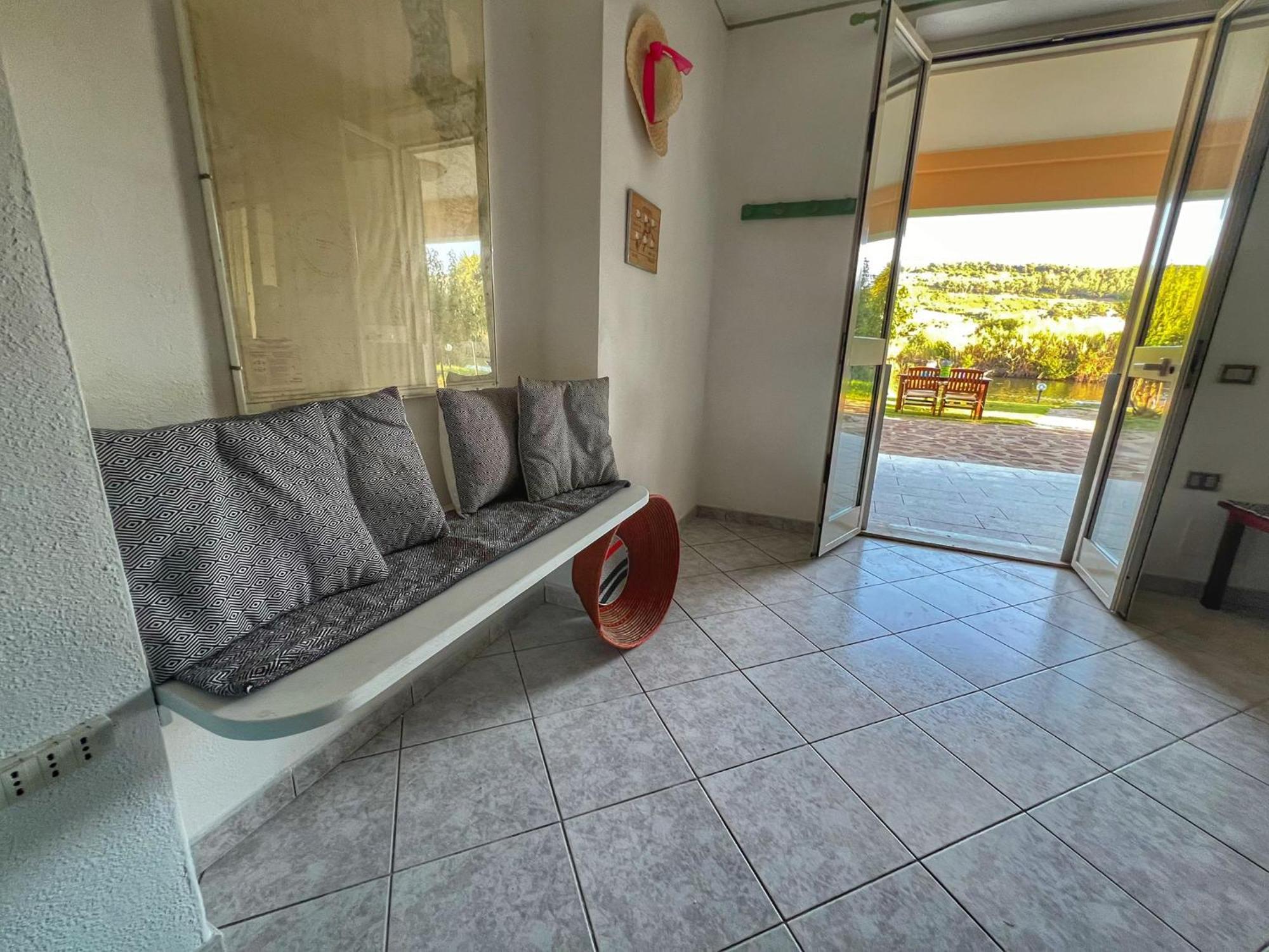 Exclusive Riverside House In The Center Of - Private Garden And Parking