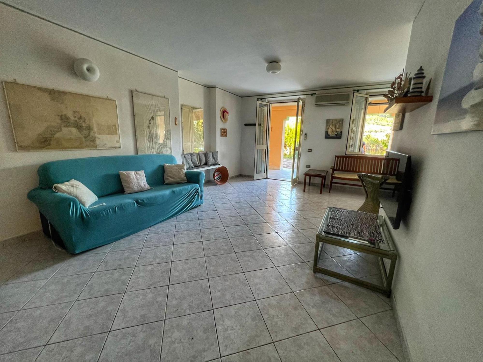 Exclusive Riverside House In The Center Of - Private Garden And Parking